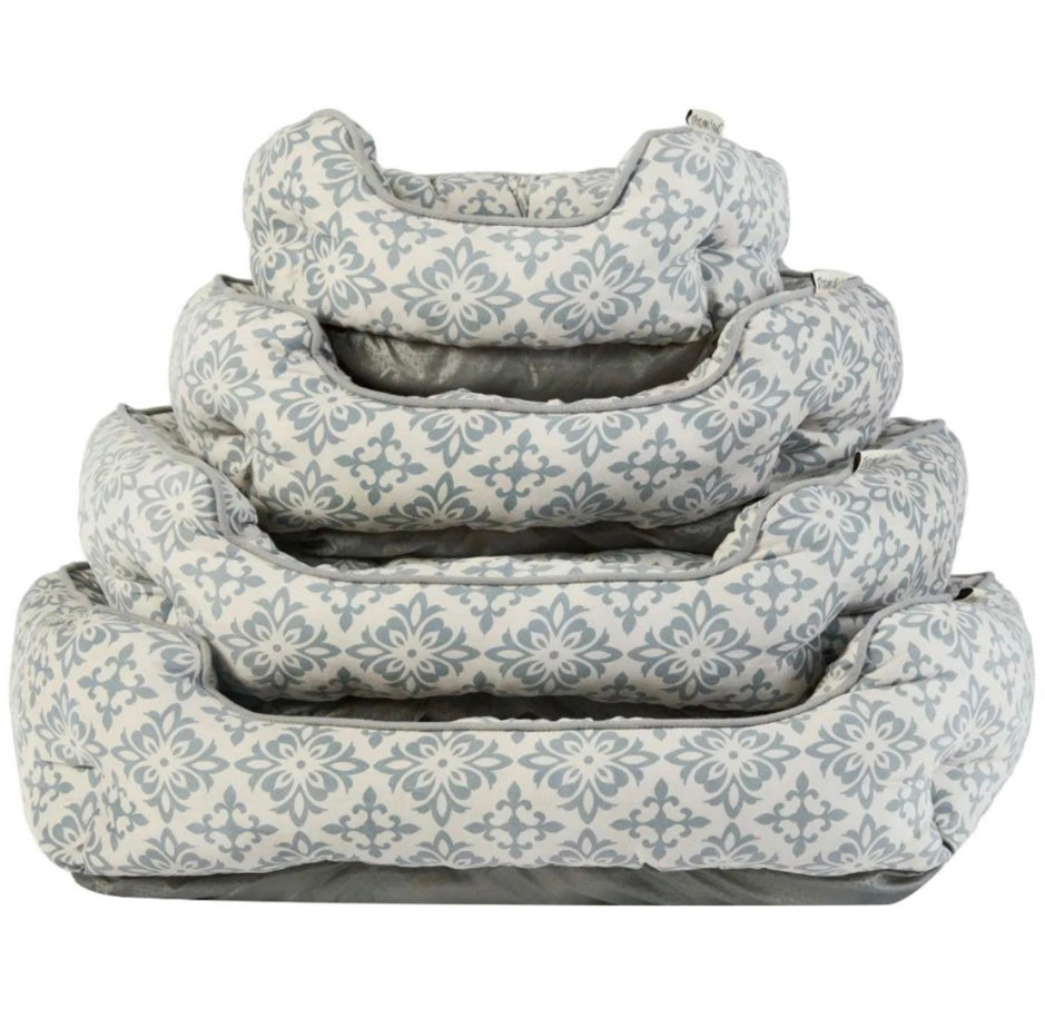 Dream Paws Scalloped Bed Small